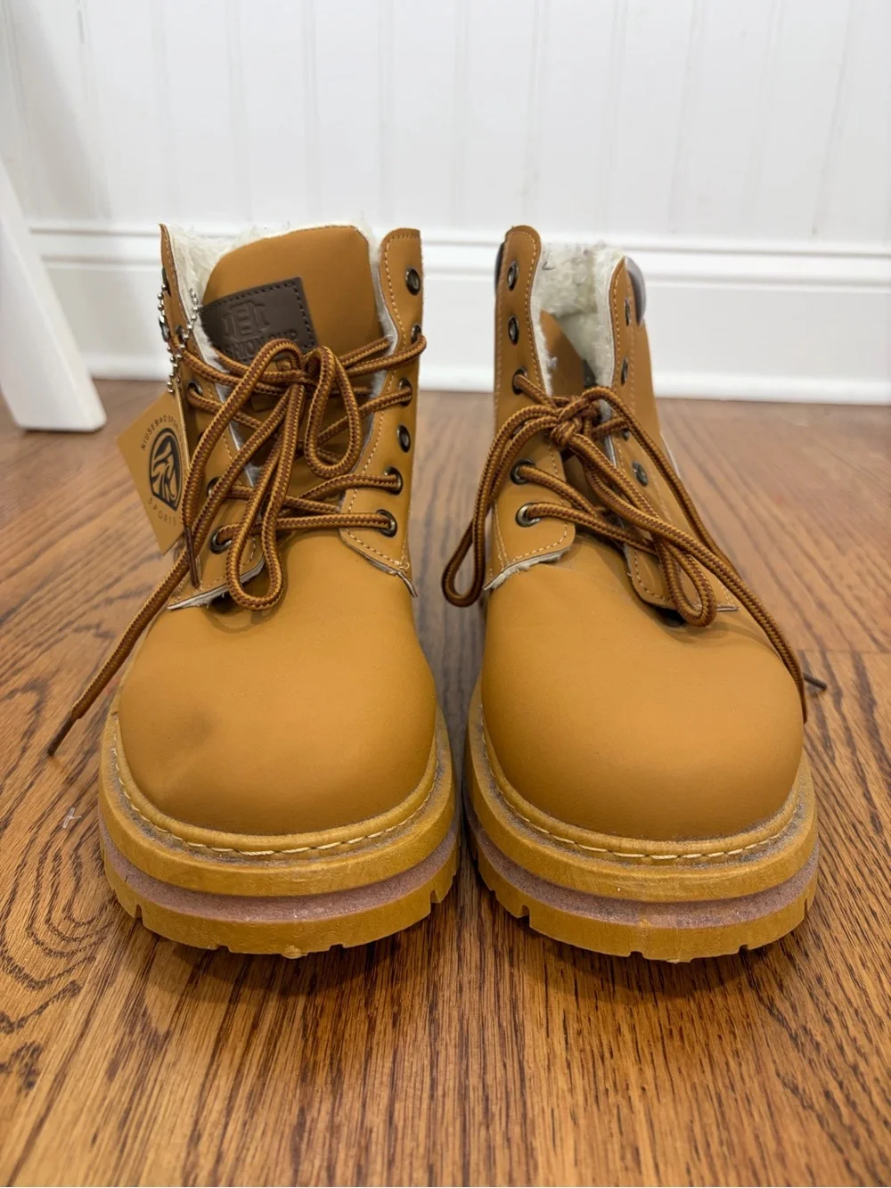 Plush Lined Lace-Up Winter Boots (44)
